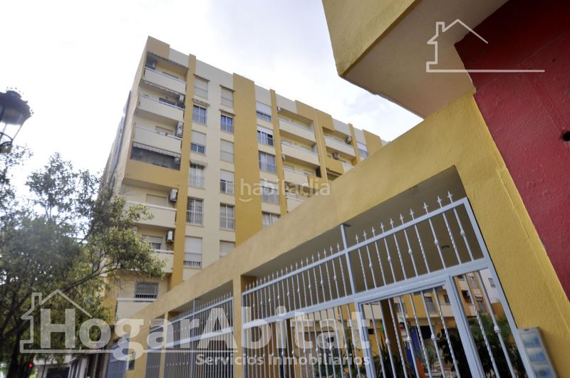 Piso alto, amplio y luminoso con balcón y ascensor en Valencia - Imagen 32