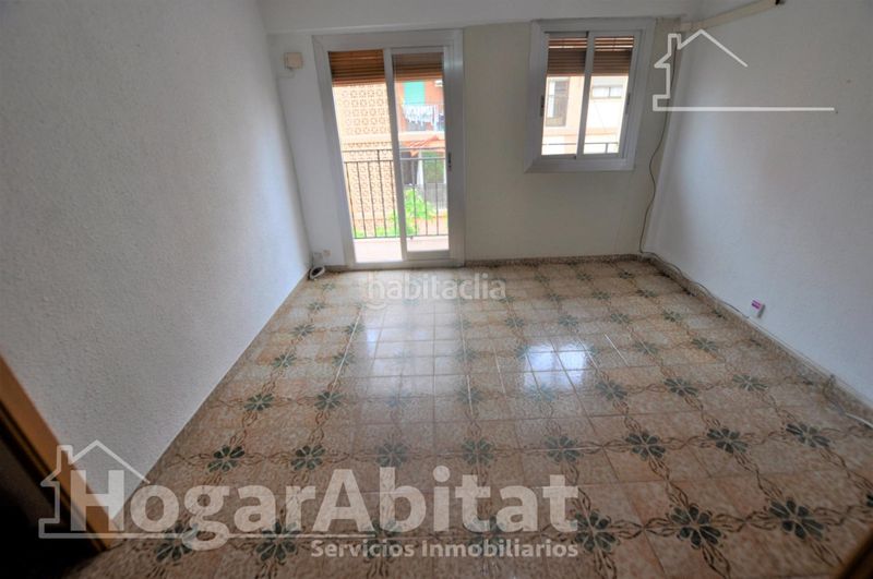 Foto 3a3852f8-0553-4e47-9c40-72033335abf9. Pis a El Mercado Manises