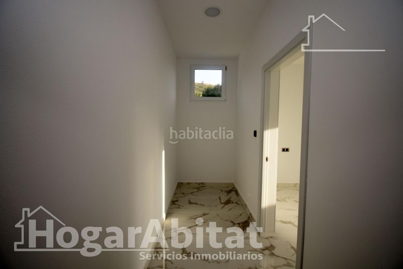 Foto 36768769-e272-4b6e-a98c-76a0aeec22df. Xalet amb aparcament a Alcora (l´)