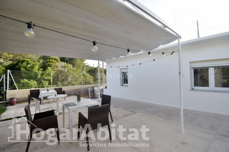 Foto c0543988-af9b-4564-8541-113287a9e083. Xalet amb aparcament a Alcora (l´)