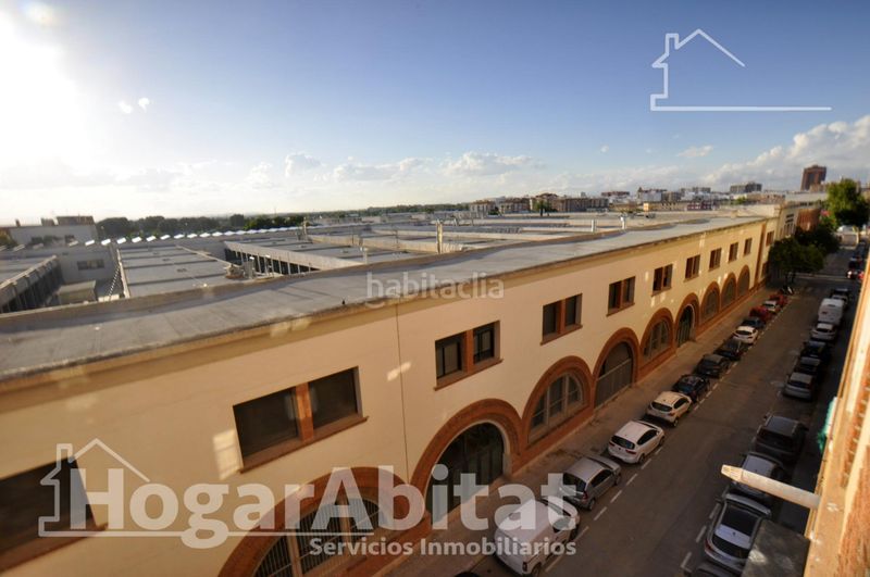 Foto f11b0922-7c47-4143-a94a-60fb732d8abc. Pis a Camí Reial Valencia