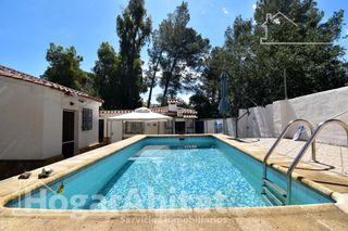Xalet  Calle olivera. Exclusivo chalet! muy amplio con piscina privada, garaje y parce
