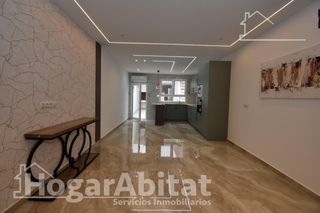 Maison  Calle creus velles. Casa espectacular! totalmente reformada y luminosa con terraza,