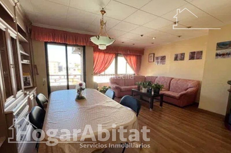 Foto 849f2c36-fe15-44ed-85ff-b8b6766235cf. Pis a Sueca Sueca