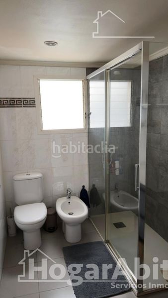 Piso 4 dormitorios con balcón y ascensor cerca de universidades en Valencia - Imagen 23