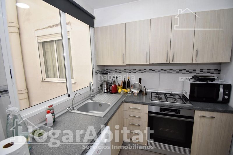 Piso reformado, exterior y amplio con 4 dormitorios en primado reig en Valencia - Imagen 31
