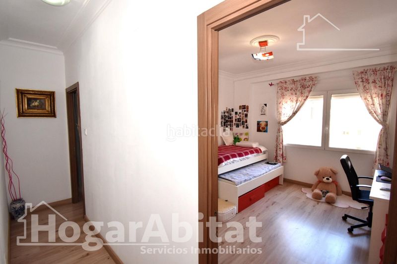 Piso reformado, exterior y amplio con 4 dormitorios en primado reig en Valencia - Imagen 41