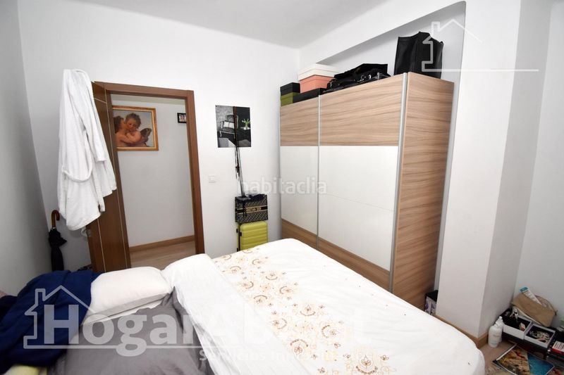 Piso reformado, exterior y amplio con 4 dormitorios en primado reig en Valencia - Imagen 19