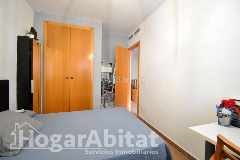 Foto a1540151-103b-41aa-a159-e0b59c44f08a. Casa adossada amb aparcament a Bellreguard