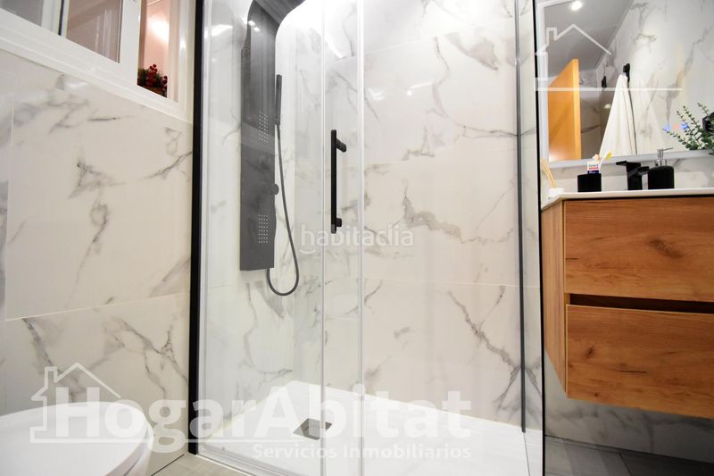Foto a5b69781-2ebb-425e-8333-bad61915a14b. Casa adossada amb aparcament a Bellreguard