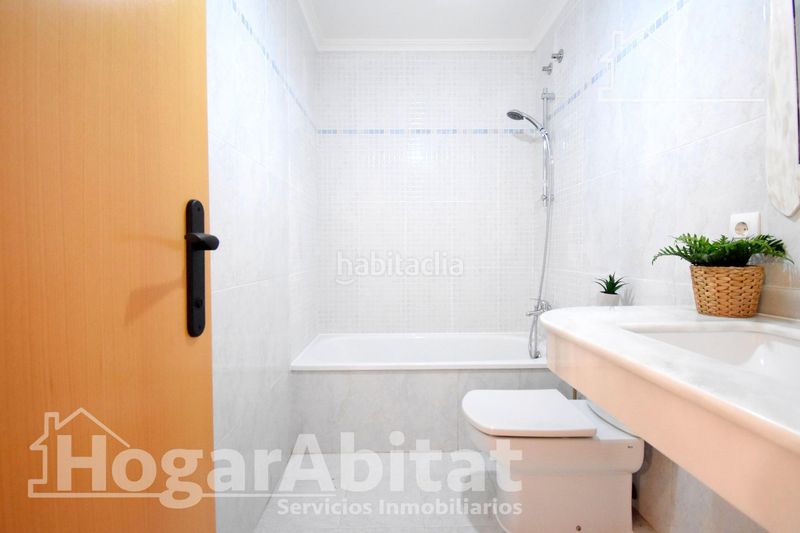 Foto a1d80469-4142-4268-b497-64266ac900b9. Àtic amb calefacció aparcament piscina a Pedreguer