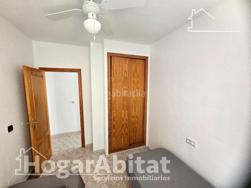 Foto 2fd3a055-6bdd-487a-8610-33e40c2ed2c1. Casa adossada amb aparcament piscina a Playa Flamenca Orihuela