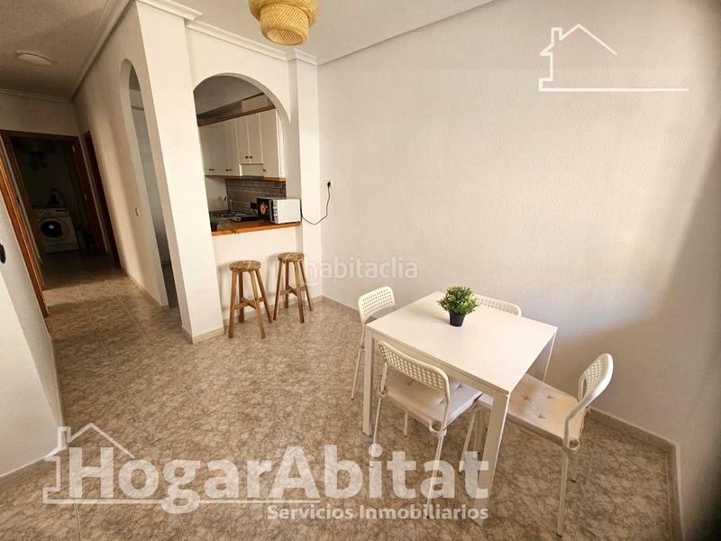 Foto dd9b452e-ee4c-48dd-bbe5-20d1d929d2d1. Casa adossada amb aparcament piscina a Playa Flamenca Orihuela