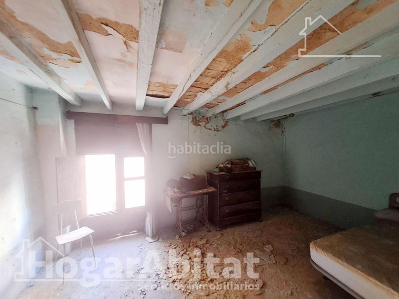Foto 7b9cade1-e07e-4b2f-a5aa-7f9ed5982bd7. Casa amb calefacció a Alcora (l´)