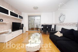 Pis  Calle federico alcácer aguilar. Amplio y semireformado en residencial con piscina, junto a la av