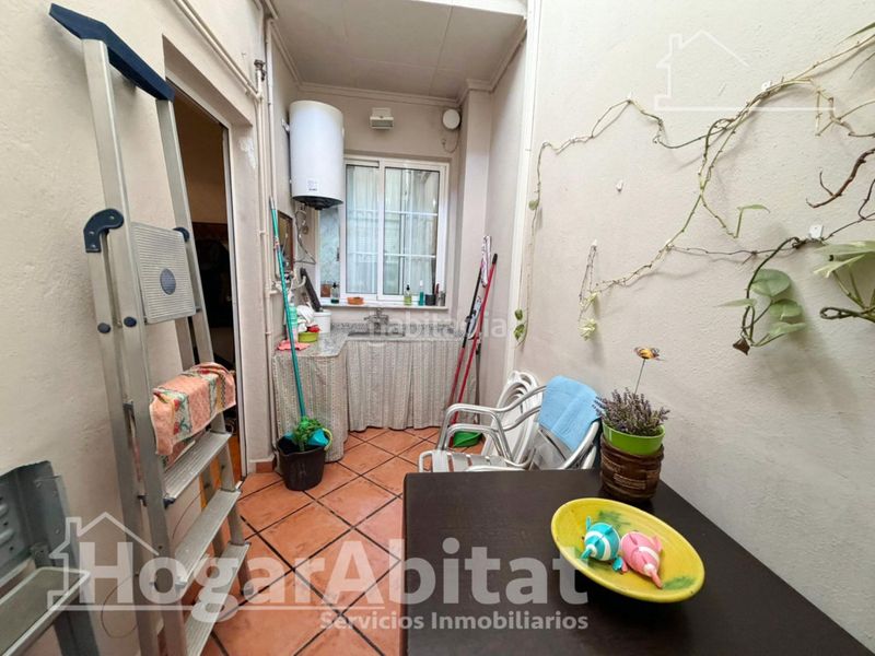 Foto 0645086f-aa8a-4c60-b7f9-199aeabf265a. Casa amb calefacció aparcament a El Alborgí Paterna