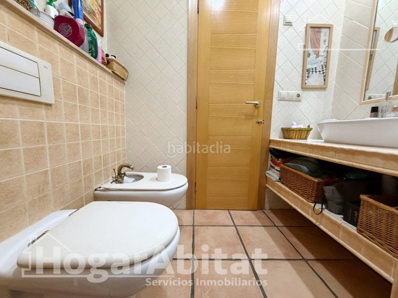 Foto 5b14e999-f447-4ff8-8470-c52e950f106e. Casa amb calefacció aparcament a El Alborgí Paterna