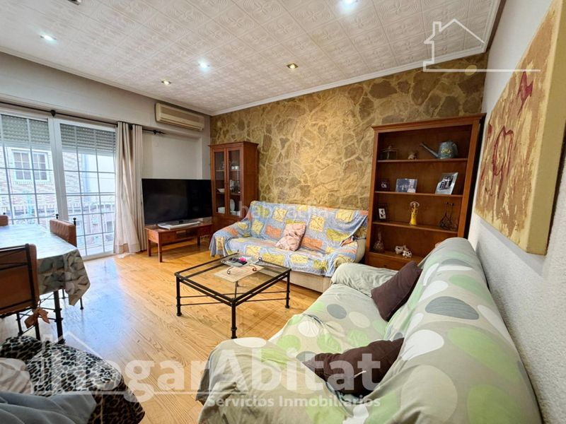 Foto 916633bc-339e-4516-926f-36f0afc34a36. Casa amb calefacció aparcament a El Alborgí Paterna