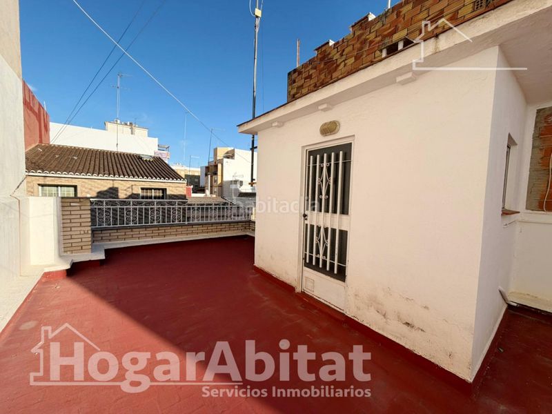 Foto a9441659-e2b1-4e7c-8add-8fbfbb194283. Casa amb calefacció aparcament a El Alborgí Paterna