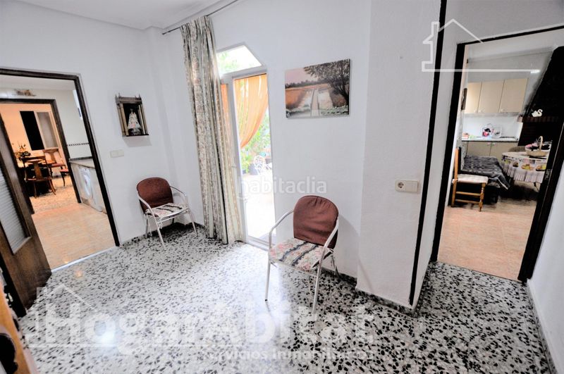 Foto 0b8224b3-6380-43bc-8dbd-a8af52c53632. Casa amb aparcament a Zona Concordia Burjassot