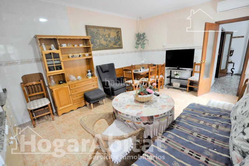 Foto 63d22dee-2bd9-40f3-8d68-17aeab93fa96. Casa amb aparcament a Zona Concordia Burjassot