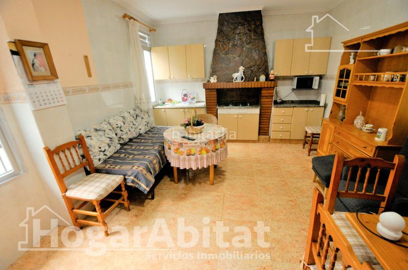 Foto ddd7625a-7ce2-442f-b7b7-7bed33cd3c22. Casa amb aparcament a Zona Concordia Burjassot