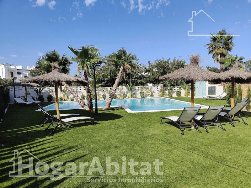 Foto 3767a38a-d88d-4934-aa5a-b1420a96c5f7. Àtic amb calefacció piscina a El Montgó Dénia