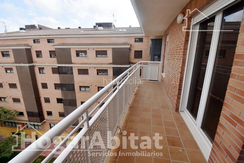 Foto 4f1de833-d00c-45fb-9527-961b933944d5. Àtic amb aparcament a Cariñena - Carinyena Villarreal / Vila - real
