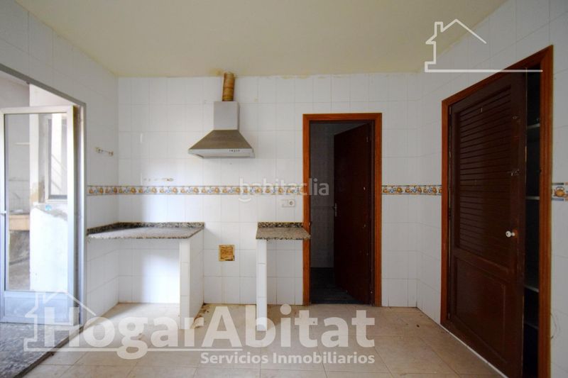 Foto 0771ff01-b137-4a73-92da-17fdc856b53c. Casa amb aparcament a Moncada