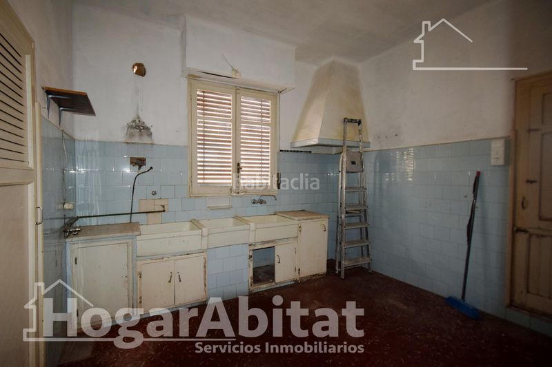 Foto 101f721f-852c-4e10-b635-f9d95082a518. Casa amb aparcament a Moncada