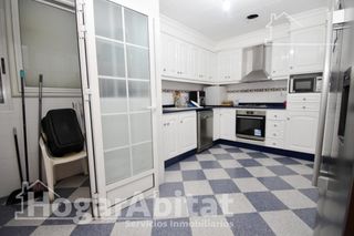 Etagenwohnung  Calle corbella la. Reformado y muy almplio con balcón y ascensor