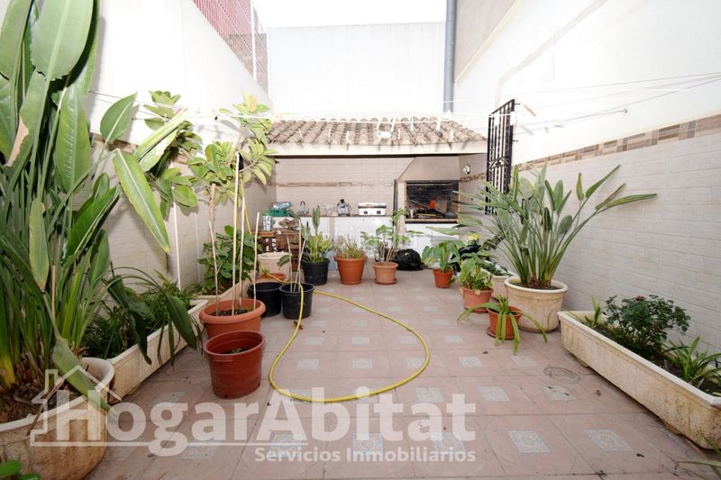 Foto 6c044929-7e40-484e-ba49-598e8c4cd54d. Casa amb calefacció aparcament a Catarroja