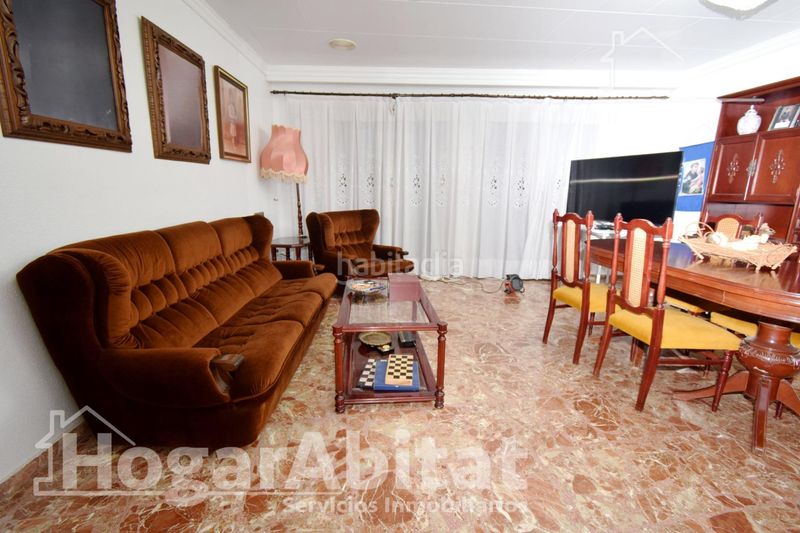 Foto 9a6a873d-8e62-4d70-8619-7733cff45197. Casa amb calefacció aparcament a Catarroja