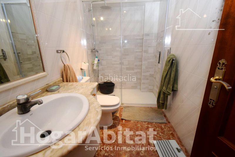 Foto bae4c6af-0e3e-4f83-b723-13ce4c9a319d. Casa amb calefacció aparcament a Catarroja