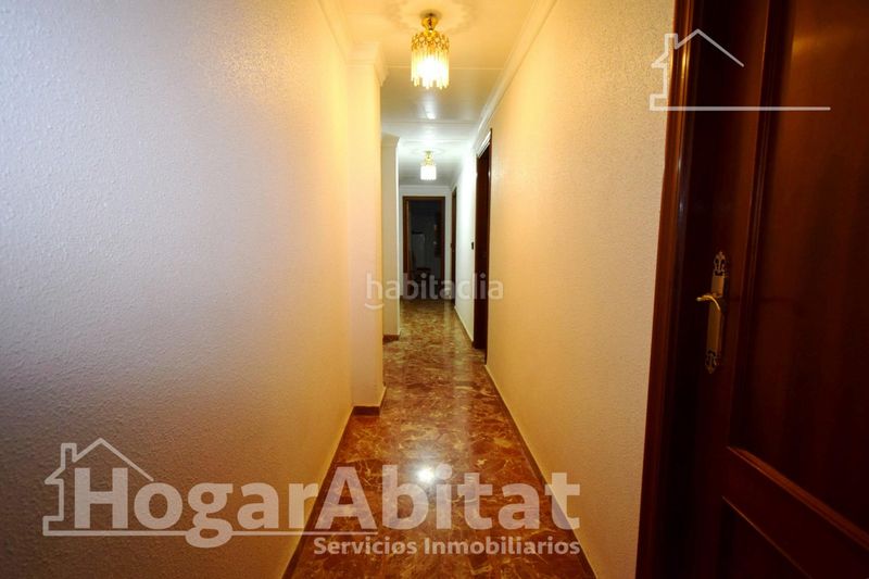Foto c7f3b5be-4859-4192-a41c-b9224cd6f911. Casa amb calefacció aparcament a Catarroja