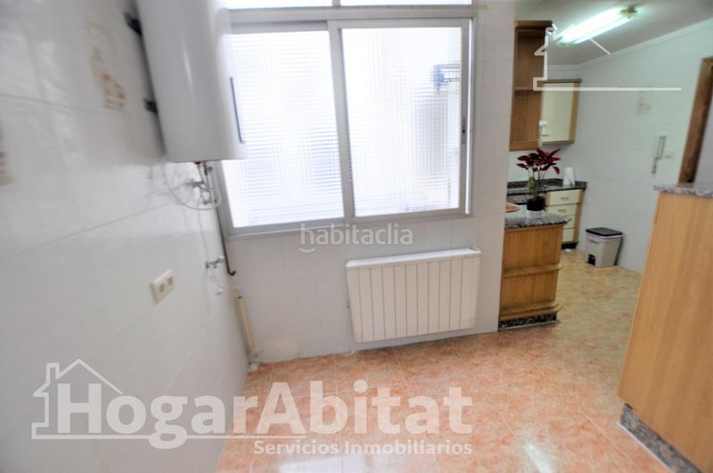 Foto 5a59c98d-2e21-4964-a69f-e80ff4afe95b. Pis amb calefacció aparcament a Aldaia