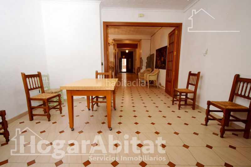 Foto 3625a958-bb2c-4f18-bb81-1eca4d15880a. Casa amb aparcament a Monserrat