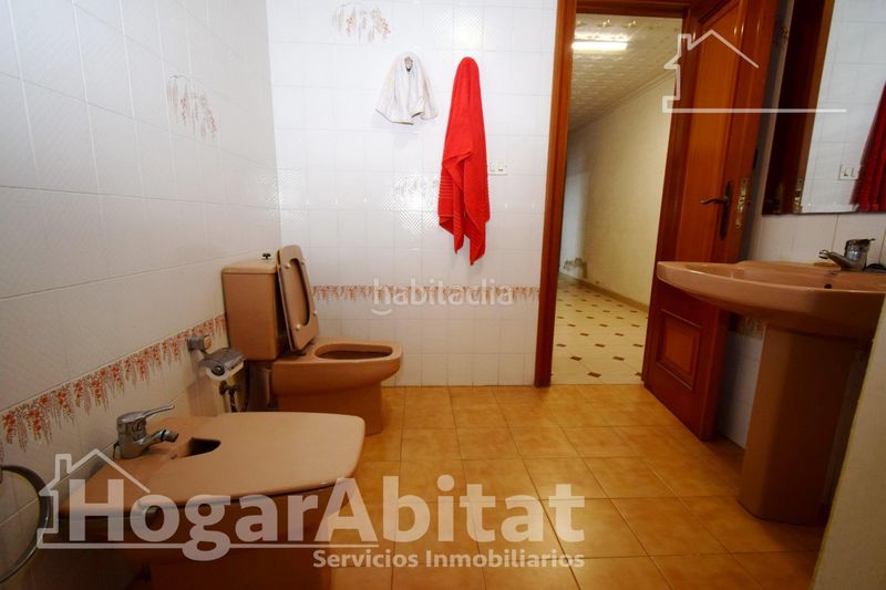 Foto 586945b1-5b6d-4a4d-8263-fd36c20ff00f. Casa amb aparcament a Monserrat
