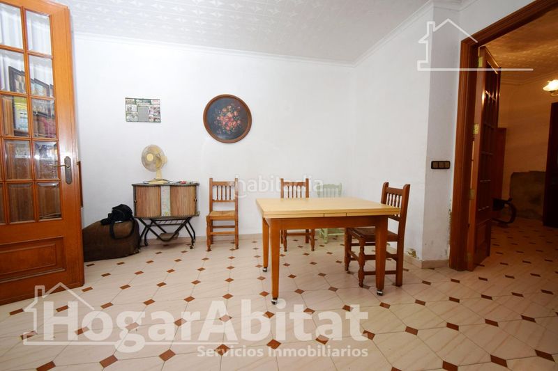 Foto 8fc88914-10af-454e-8b4b-7320ae20d2cf. Casa amb aparcament a Monserrat
