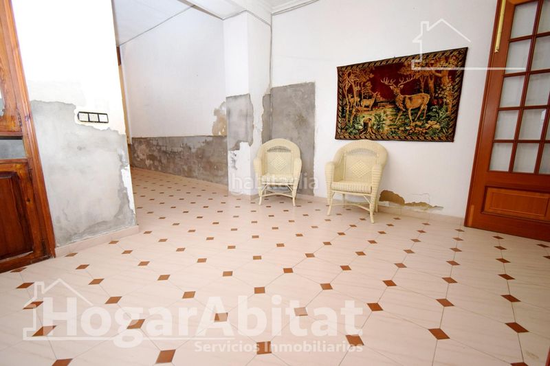 Foto a0710fa3-f0d9-4a99-b5bc-1ac7d2797f74. Casa amb aparcament a Monserrat