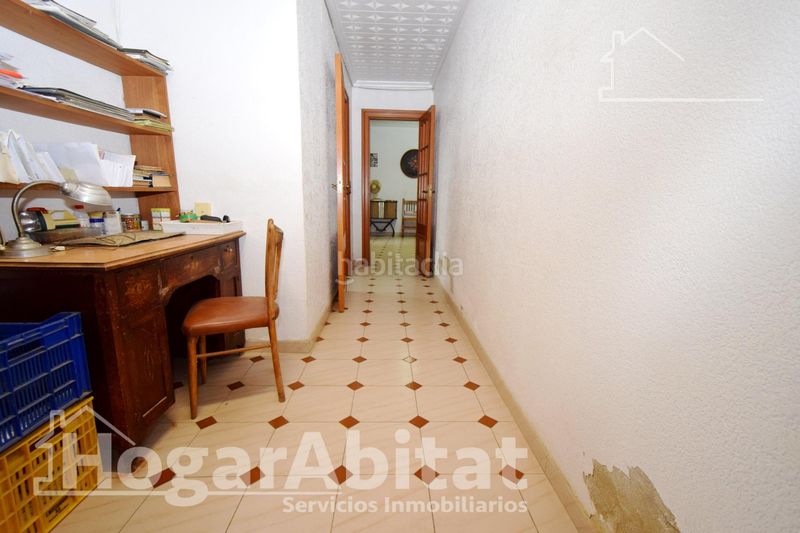 Foto a495ad54-c23c-45d1-a23f-f118fd17f7f2. Casa amb aparcament a Monserrat