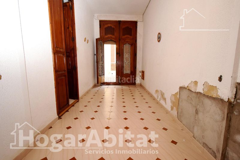 Foto c1090c29-1db7-46c8-8736-4f0746b156ab. Casa amb aparcament a Monserrat