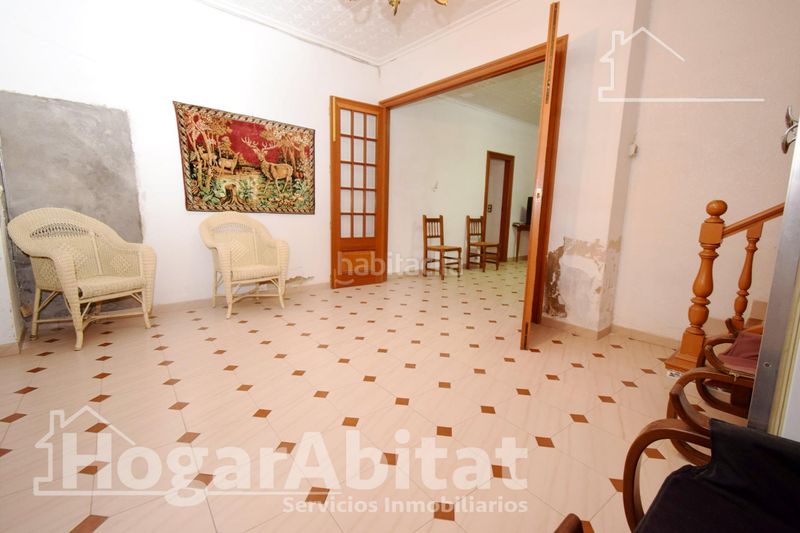 Foto e010beab-c756-48e4-870d-1c59be59a01e. Casa amb aparcament a Monserrat