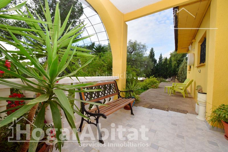 Foto 8566f996-5348-4033-8d90-8462e8d01ea0. Casa amb aparcament piscina a Urbanizaciones Llíria