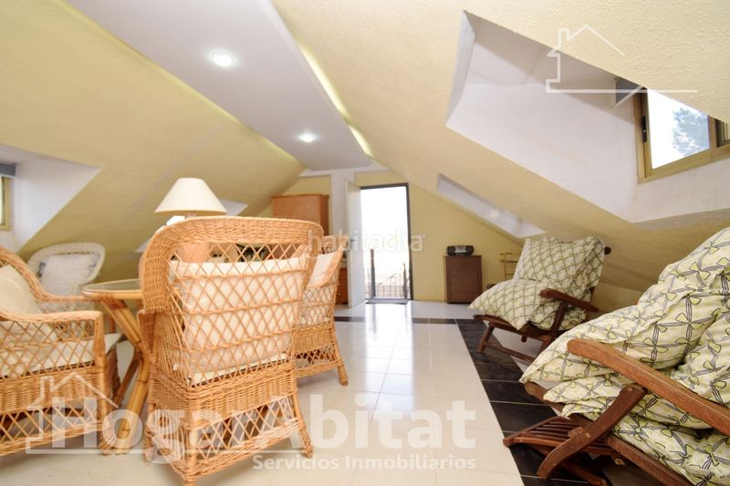 Foto 9d9355ac-df3e-4285-8242-1b296b186b87. Casa amb aparcament piscina a Urbanizaciones Llíria