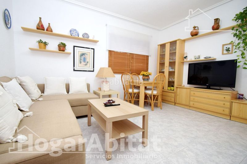 Foto da28ae8c-60a8-47ce-8484-0976be23b964. Casa amb aparcament piscina a Urbanizaciones Llíria