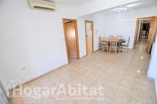 Flat  Calle de sant joan de ribera. Amplio con terraza, garaje y ascensor