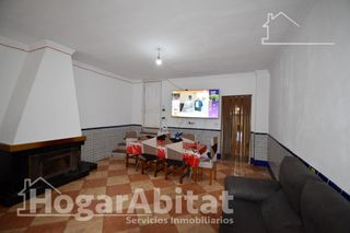 Maison  Calle del raval de san roque. Amplia y luminosa casa con terraza y trastero