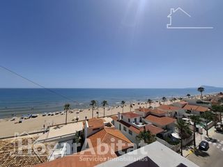 Attico  Carrer racó. Impresionante ático en segunda línea de playa con vistas al mar
