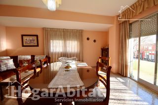 Appartamento  Carretera gandía. Amplio, sofisticado y con luz a raudales, con terraza y ascensor